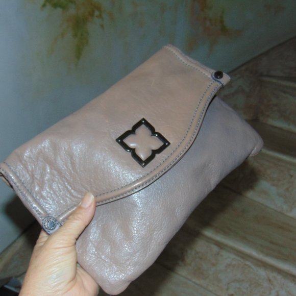 BCBG Max Azria Womens Genuine Leather Envelope Clutch Purse Mauve Lavender - Picture 6 of 11